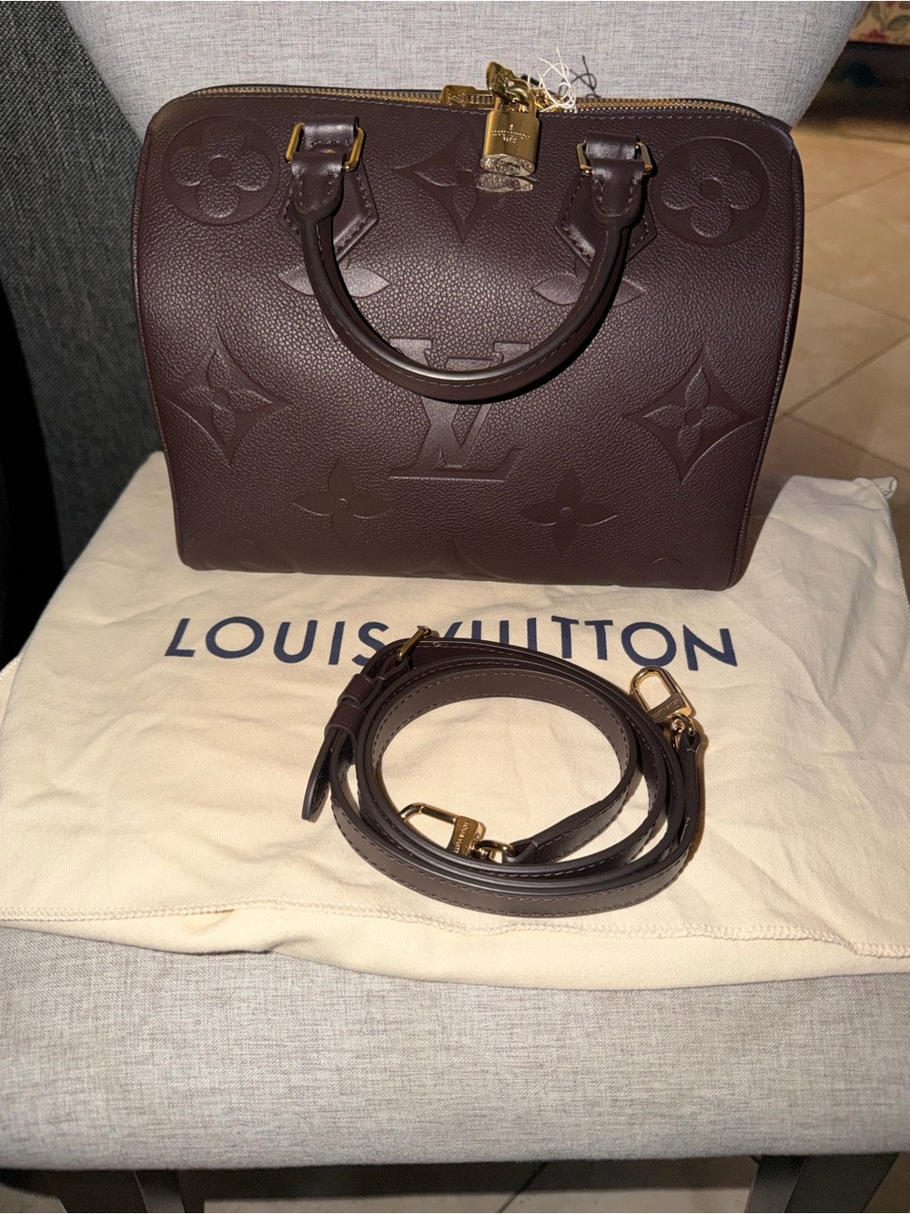 Louis Vuitton Speedy 25 Bandoliere limited edition in this color. BNIB